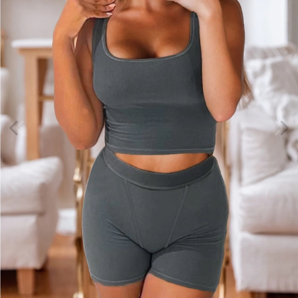 Women 2 piece outfit